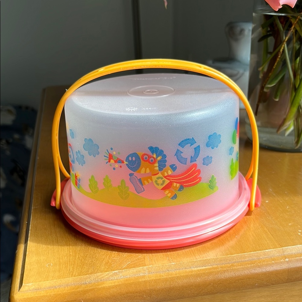 Tupperware Kids Toy Cake Carrier with Colorful Design